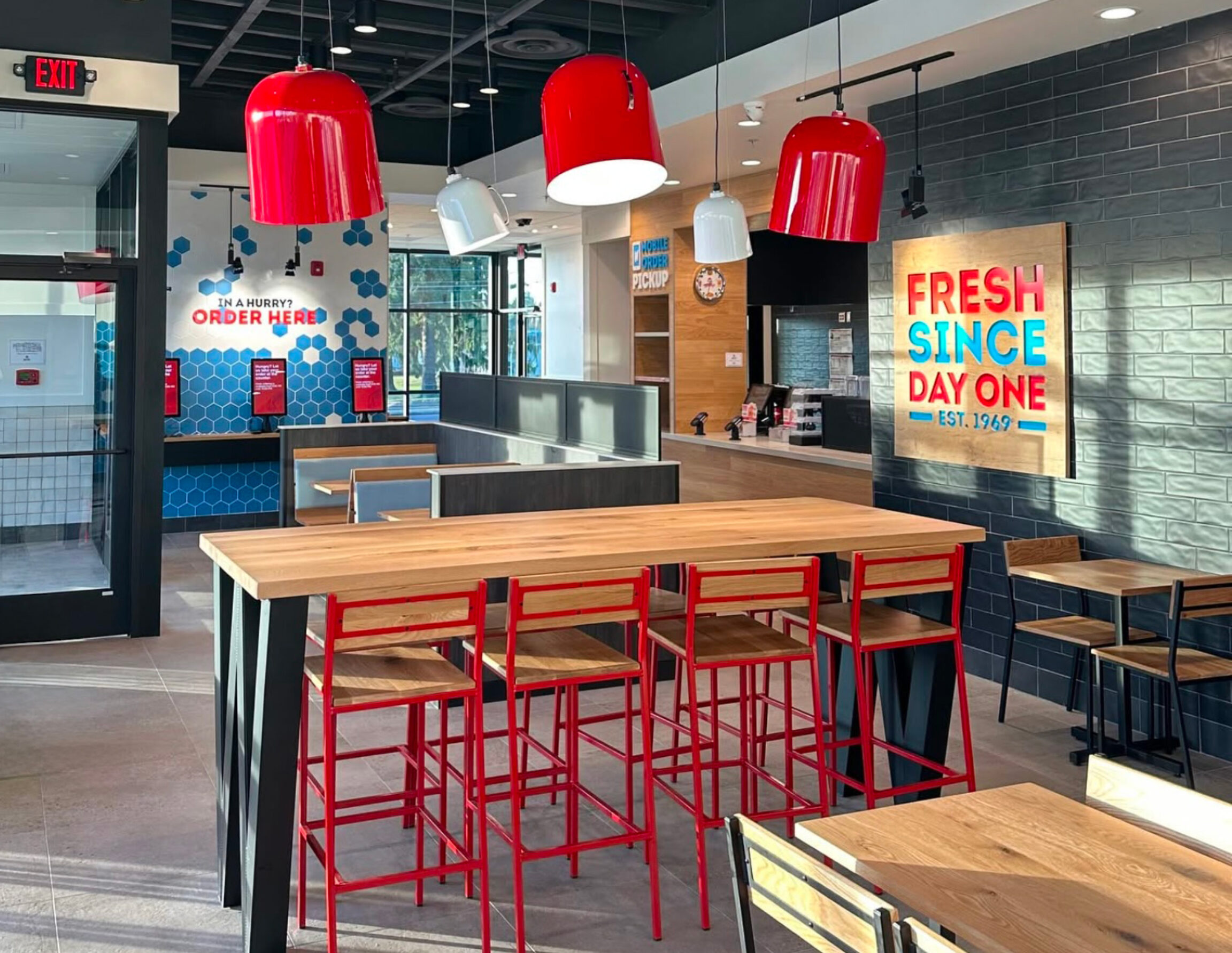 Wendy's North Canton Dining room